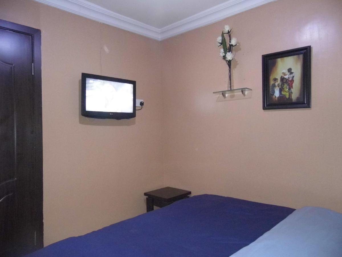 Staycation Suites And Apartment Lagos Exteriör bild